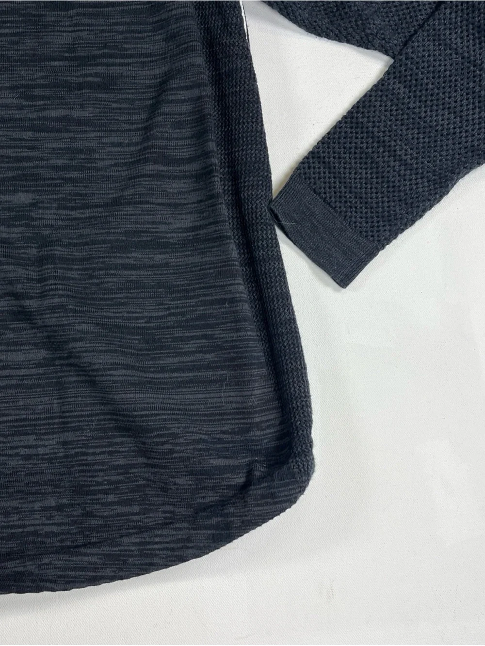 Nike Tech Knit Crew Sweatshirt Black White Training Gym Pockets Women’s L